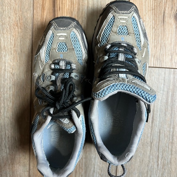 The North Face Tan and Blue Trail Shoes - Picture 4 of 9